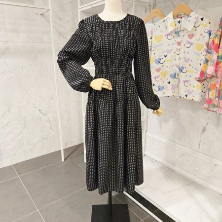 패턴 셔링 라운드 원피스