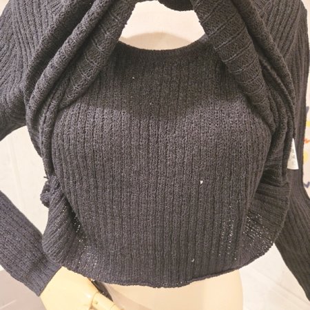 끈 긴팔 부클 니트