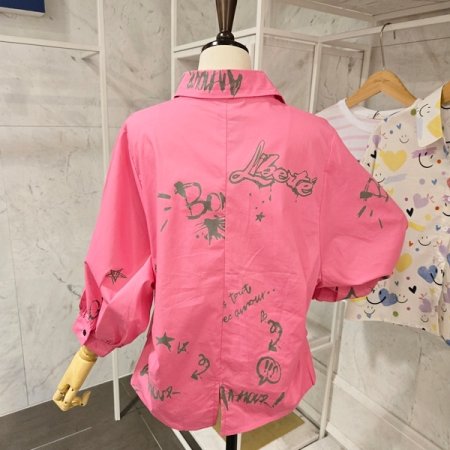 영문 레터링 핀턱 셔츠