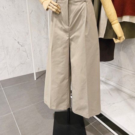 뒷밴딩 단추 통 와이드 팬츠