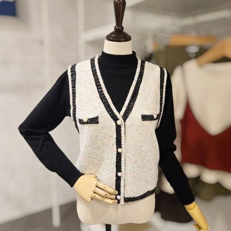 진주 단추 니트 베스트