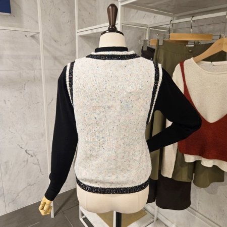 진주 단추 니트 베스트