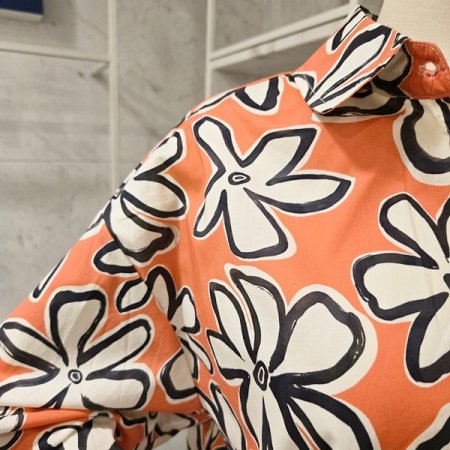 빅 플라워 카라 셔츠