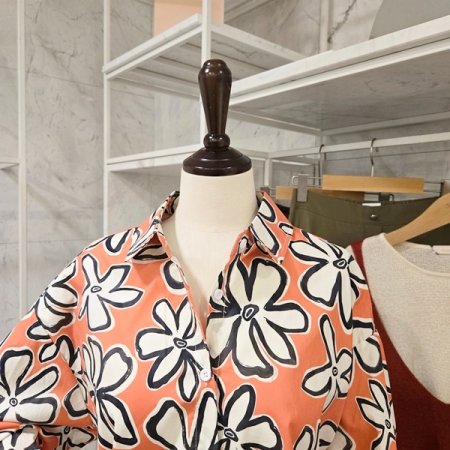 빅 플라워 카라 셔츠