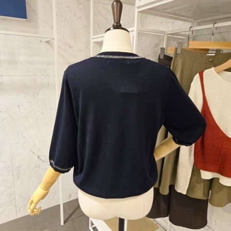 글리터 포인트 브이넥 니트