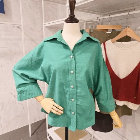 카라 루즈핏 블라우스