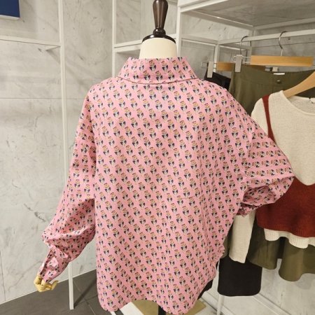 잔꽃 카라 셔츠