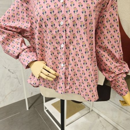 잔꽃 카라 셔츠