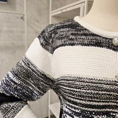 그라데이션 라운드 가디건