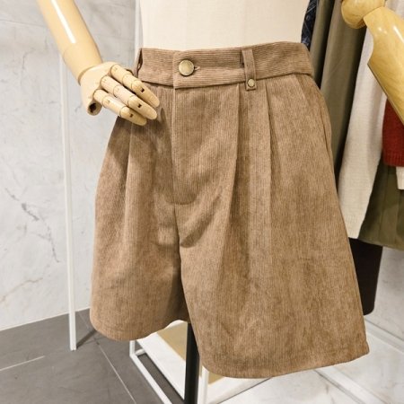 핀턱 코듀로이 반바지