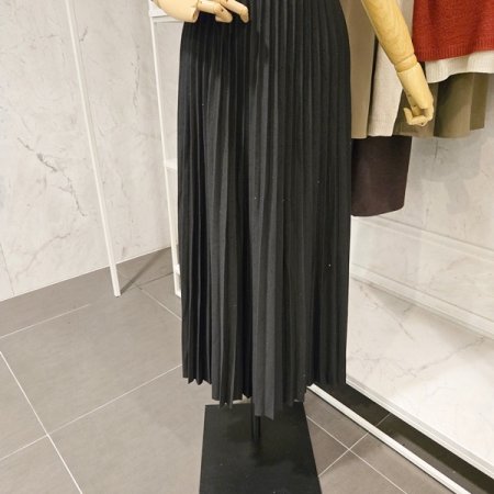 비쥬 장식 플리츠 스커트