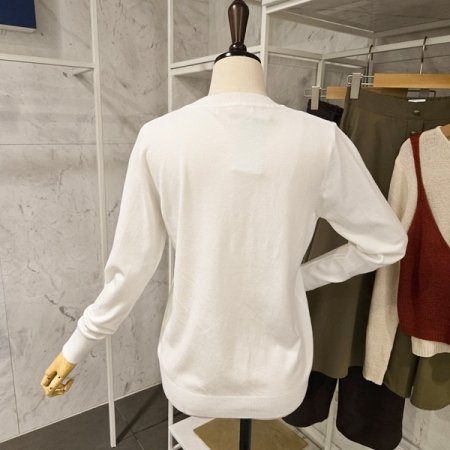 무지 라운드넥 니트