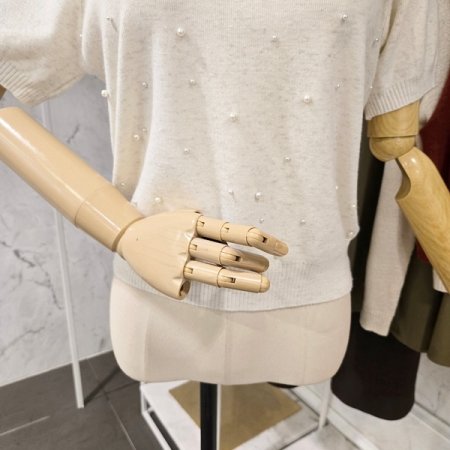 진주 장식 라운드 니트