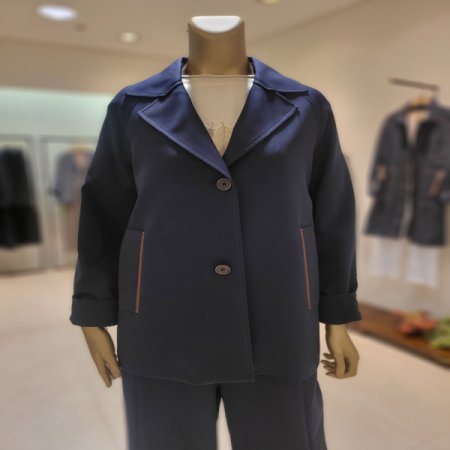 뒷 브이핀턱 스티치 싱글버튼 자켓