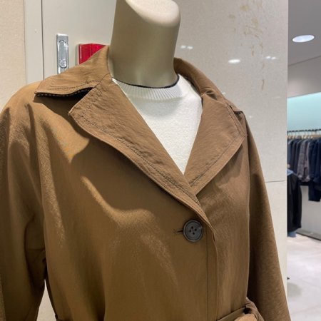 비아우 소매배색 스티치 트렌치