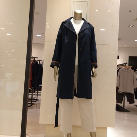 비아우 소매배색 스티치 트렌치