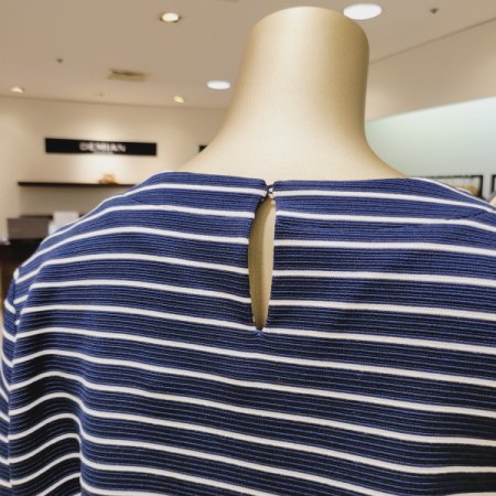 언밸런스 스트라이프 티셔츠