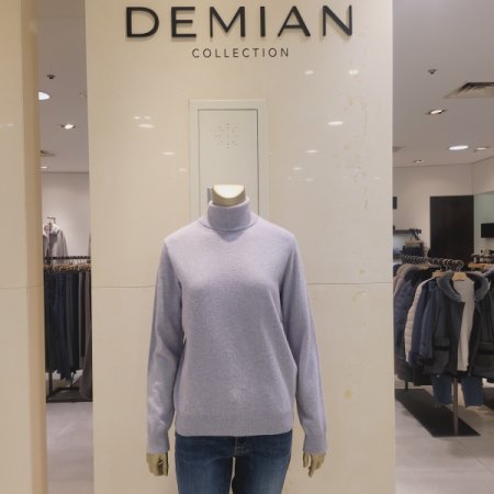 라쿤 모 혼방 기본 폴라니트