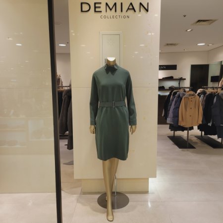 칼라 디테일 벨트 원피스