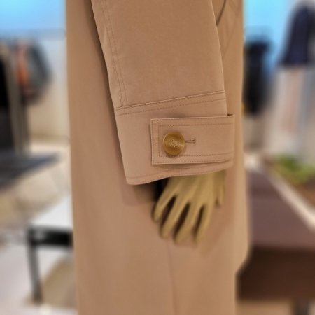 소매스트랩 양포켓 트렌치코트