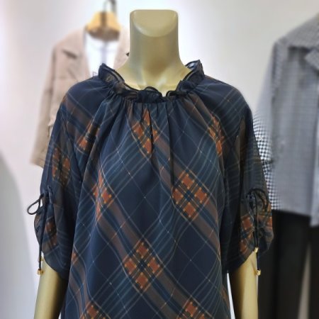 셔링체크프린트블라우스