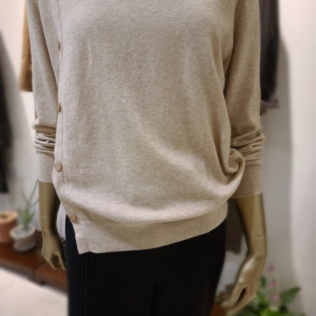 단추포인트니트티셔츠2color