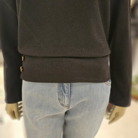 메탈사 혼방 밑단시보리 단추 티셔츠