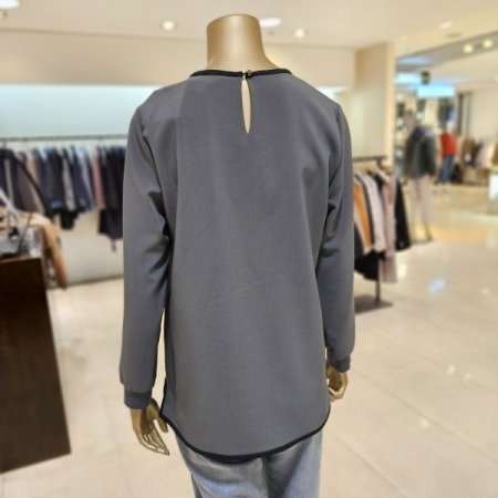 컬러배색 소매 시보리 블라우스