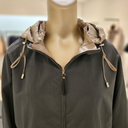 컬러배색 후드 점퍼