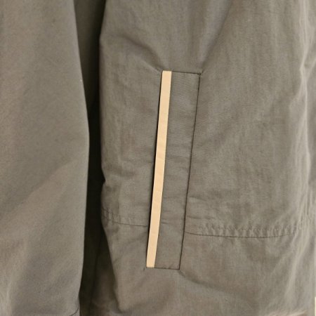 컬러배색 후드 점퍼