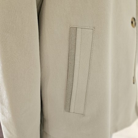 등 누빔 후드 점퍼