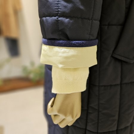 소매배색 벨트 누빔 롱코트