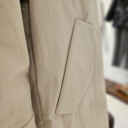 오버핏 하프 트렌치코트