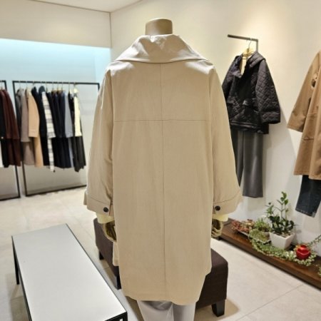 오버핏 하프 트렌치코트