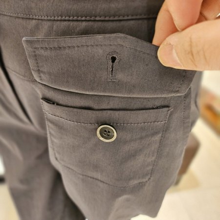 앞단추포켓 면 배기팬츠