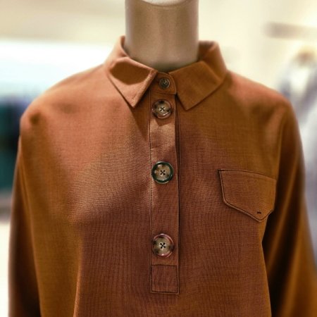 오버핏 카라 블라우스