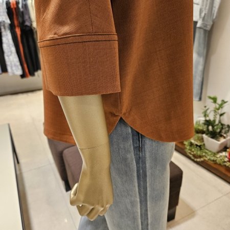 오버핏 카라 블라우스