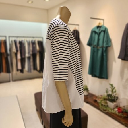 자수포켓 스트라이프 티셔츠