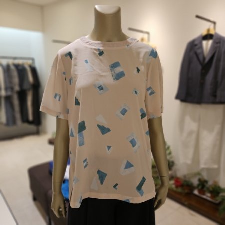 프린팅 라운드넥 블라우스