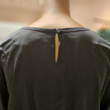 셔링 나뭇잎프린팅 블라우스