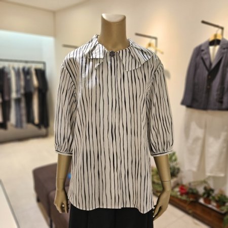 스트라이프 7부소매 카라 블라우스
