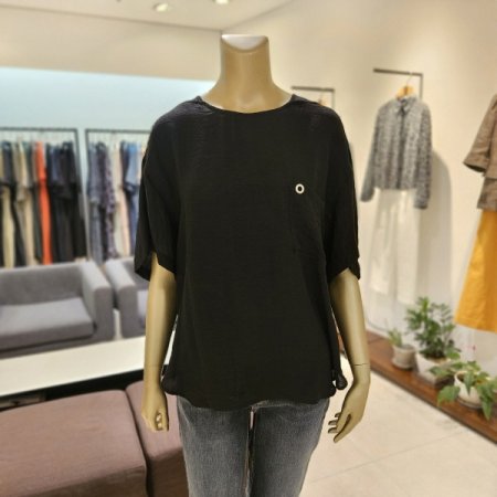 뒷단추넥 반팔 블라우스