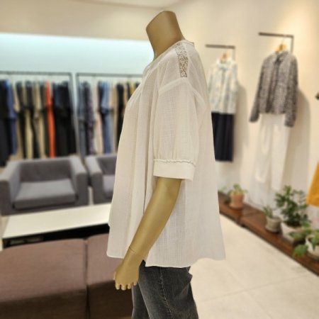 스티치 브이넥 반팔 블라우스