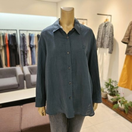 가슴 로고자수 마 긴팔 셔츠