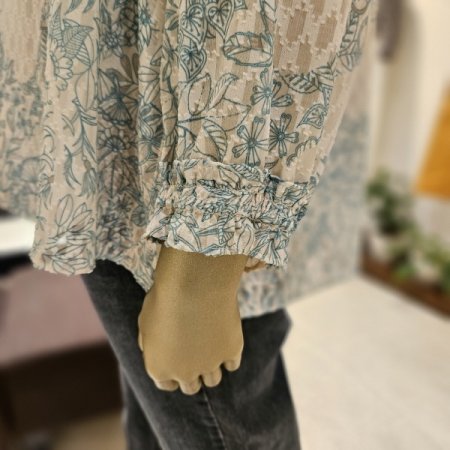 꼬임 스트랩 프린트 블라우스