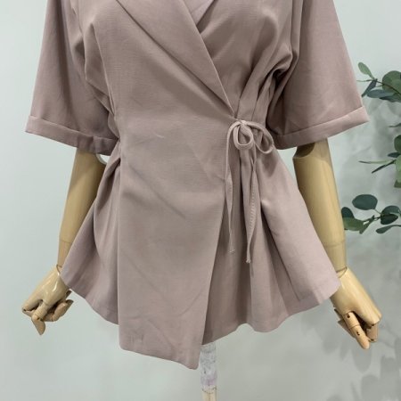 카라 랩끈 블라우스