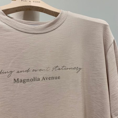 에비뉴 라운드티셔츠