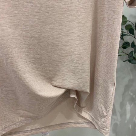 에비뉴 라운드티셔츠