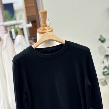 기본 라운드 니트