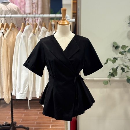 랩끈 카라 블라우스